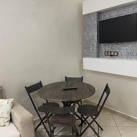 Appartement De Luxe A Deux Pas De La Mer 迈尔提勒 外观 照片
